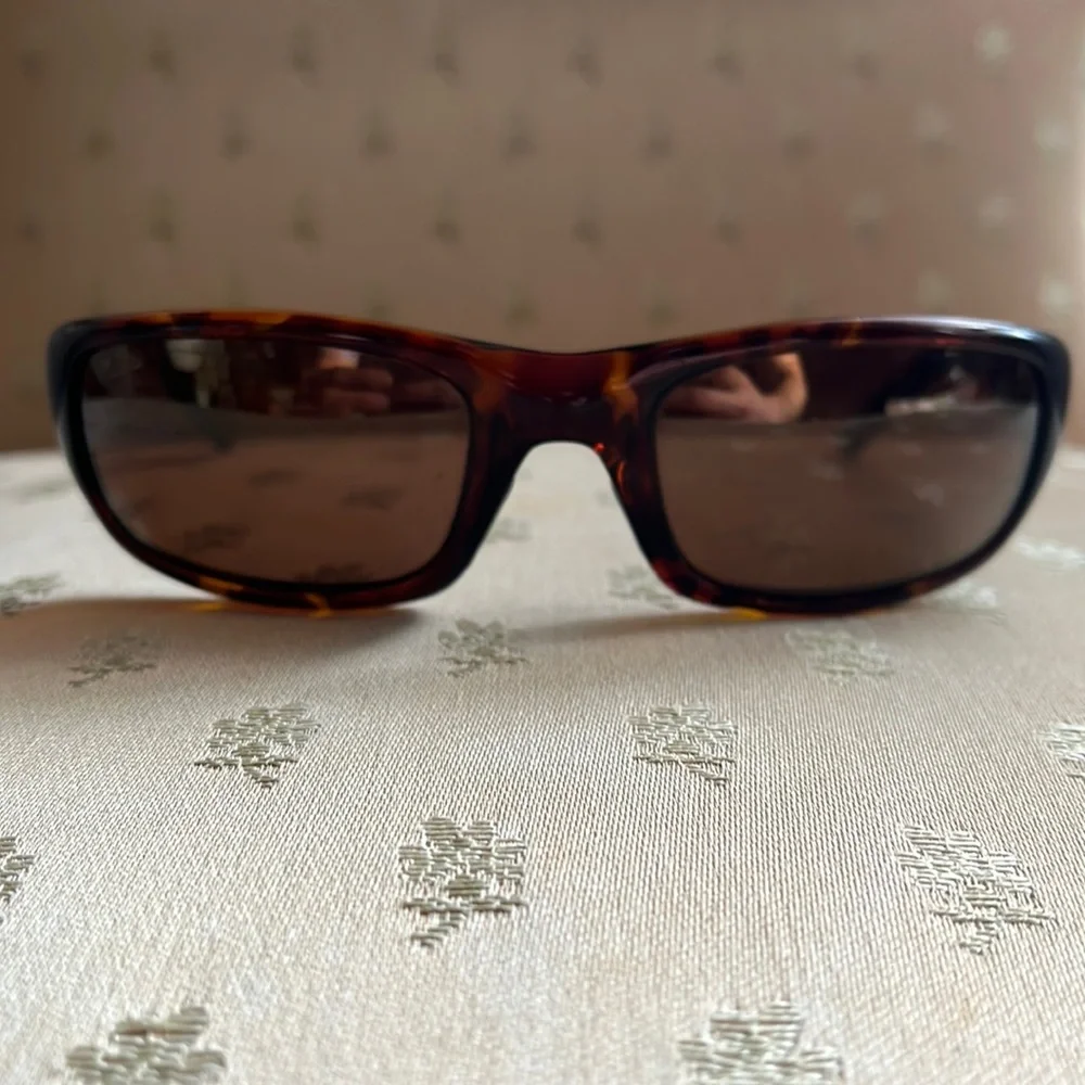 Maui Jim stingray sunglasses in very good condition. - Picture 1 of 10